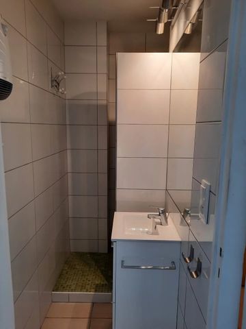 Location Appartement 3 pièces 52m² VALENCE 26000 - Photo 3