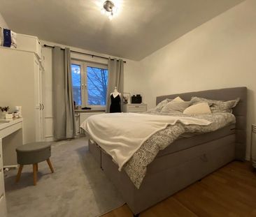 Nachmieter zum 01.Dezember gesucht: Moderne Wohnung mit Küchenübern... - Photo 6