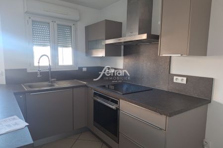 Location Appartement 4 pièces 90m² DRAGUIGNAN 83300 - Photo 3