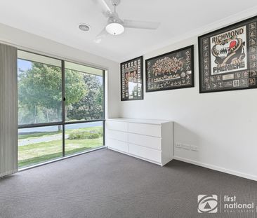 Family Home in Cascades - Convenient Location Opposite Scenic Wetlands - Photo 4