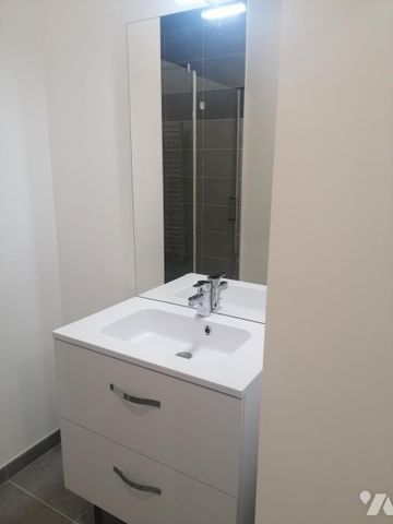 APPARTEMENT T2 - QUARTIER NORD ROUTE DE RENNES - SURFACE 47,80 M² - Photo 5