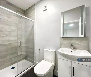 1 bedroom in a house share to rent - Photo 6