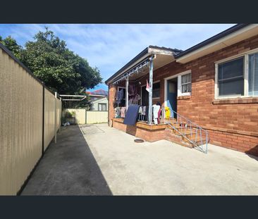 114 Station Street, Fairfield Heights, NSW 2165 - Photo 3