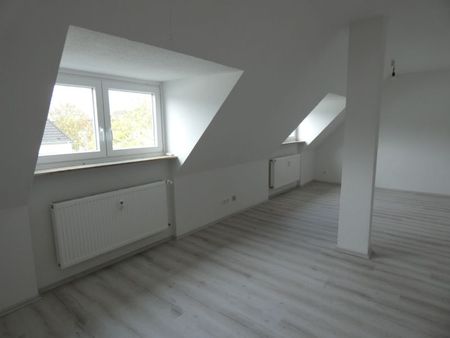 ** Modernisierte Maisonette-DG-Wohnung sucht einen neuen Mieter ** - Photo 5