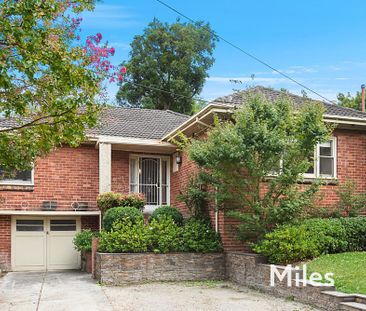 23 Burton Crescent, Ivanhoe East - Photo 1