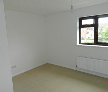 2 bedroom semi-detached house to rent - Photo 2