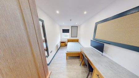 4 bedroom flat to rent - Photo 5