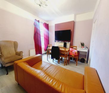 3 bedroom terraced house to rent - Photo 1