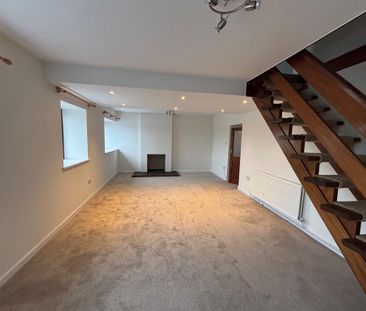 4 bedroom detached house to rent - Photo 4