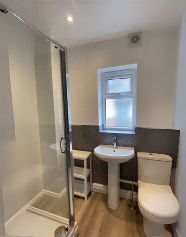 Derby Grove, Nottingham - Photo 4