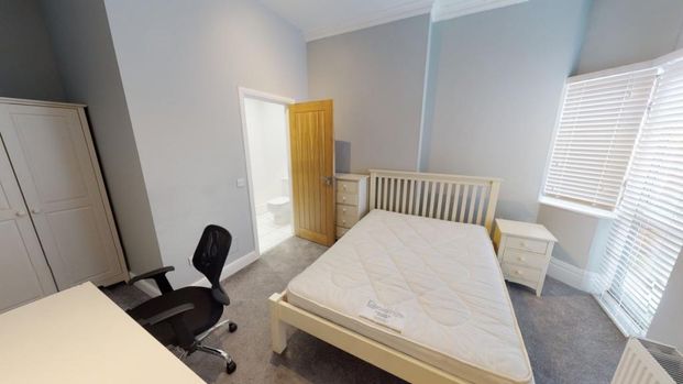 7 bedroom house to rent - Photo 1