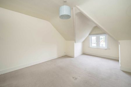 Madeley Road, W5, London - Photo 2
