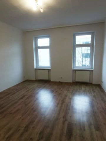 2 1/2 Zimmer-Wohnung / unbefristet - Photo 2