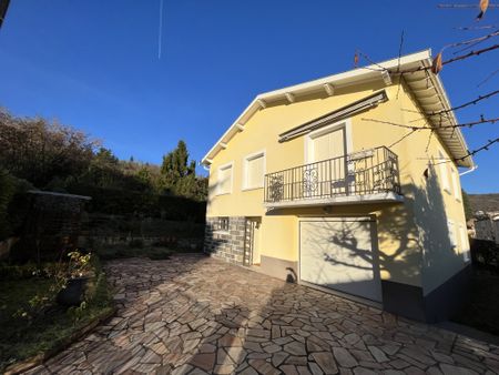 Location Maison 4 pièces 114m² CLERMONT FERRAND 63100 - Photo 2