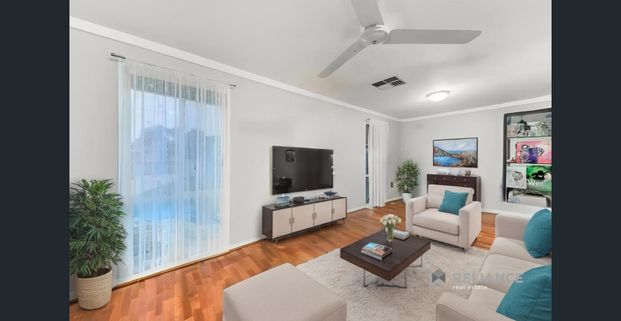 Comfort Meets Outdoor Entertaining - Photo 1