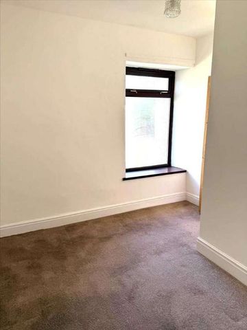 Heol Y Banc, Bancffosfelen, Llanelli, SA15 - Photo 2