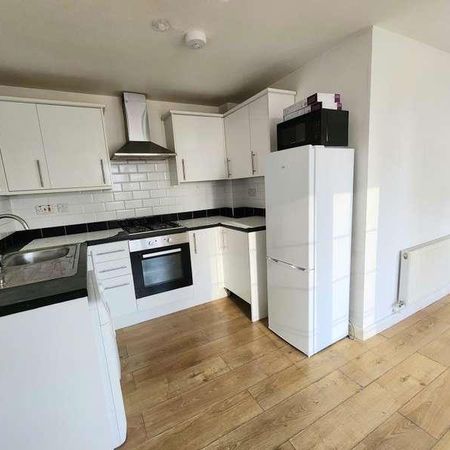 Chapel Street, Woking, GU21 - Photo 3