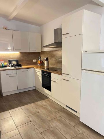 3.5 Zimmer, 90 m², 2. Stock - Photo 3