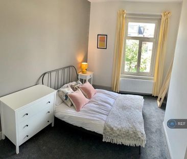 1 bedroom in a house share to rent - Photo 6