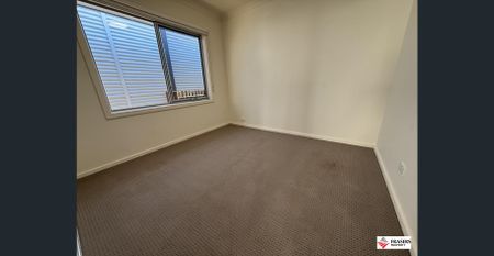 "Spacious 3 Bedroom Home" - Photo 5