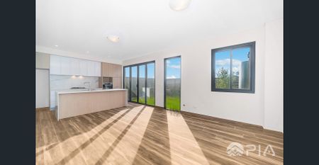 Great Three bedroom townhouse on quiet street for Lease! - Photo 2