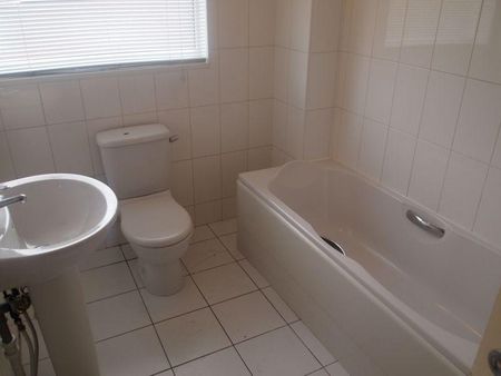 4 bedroom house to rent - Photo 4