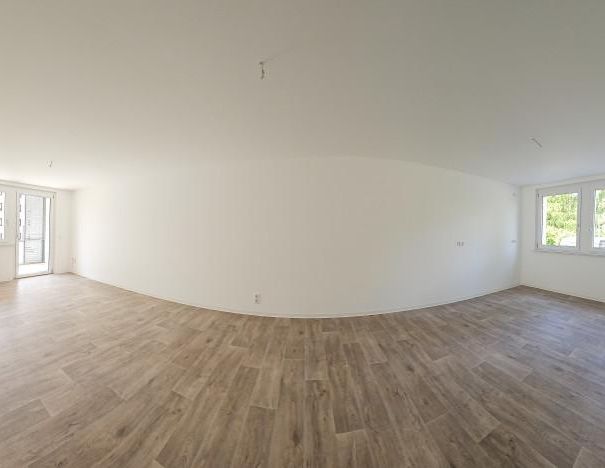 Hochwertig sanierte Wohnung mit Fußbodenheizung und TOP Balkon zu vermieten - Photo 1