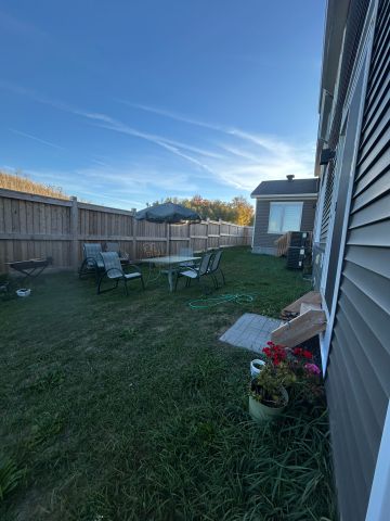 For Lease - 724 Eminence Street, Barrhaven, Ontario - Photo 2