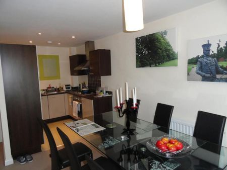 2 bedroom flat to rent - Photo 3