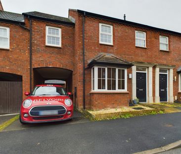 Terraced House to rent on - Photo 1