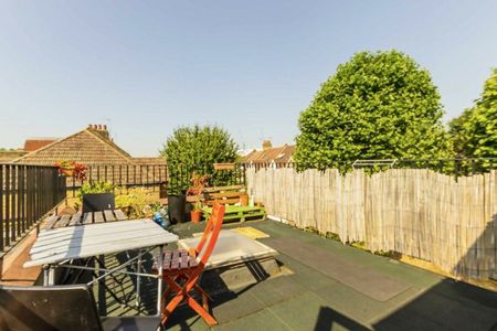 Eynham Road, Shepherds Bush, W12 - Photo 3