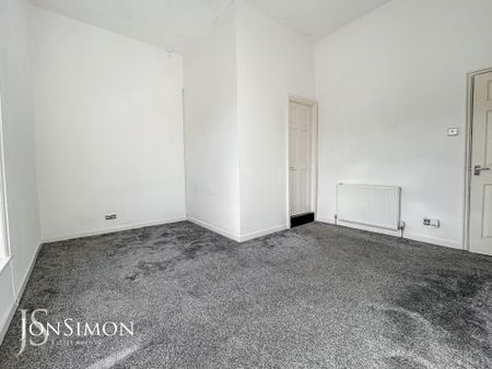 Bolton Road West, Ramsbottom - Photo 5