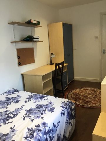 6 bedroom house to rent - Photo 4