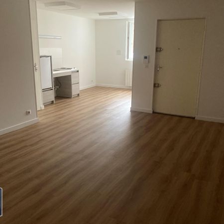 Location Appartement 1 pièce 38m² LIMOGES 87000 - Photo 3