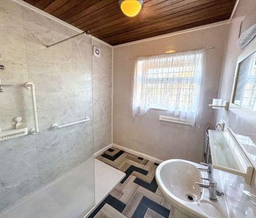 3 bed semi-detached house to rent in TS18 - Photo 3