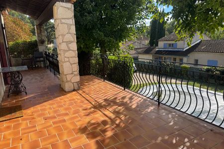 LUYNES CENTRE VILLAGE MAISON 200M² PISCINE PROX IBS - Photo 2