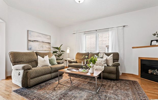 For Lease - 45 Silvervalley Drive Unit# UPPER, Caledon, Ontario - Photo 1