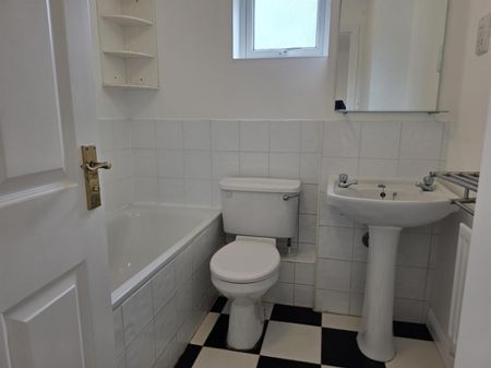3 Bedroom House To Let - Photo 5