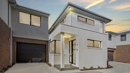 “Stylish Townhouse for Lease in Glenroy” - Photo 3