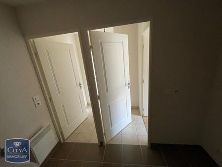 Location Appartement 3 pièces 55m² ST BENOIT 86280 - Photo 5