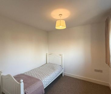 2 bedroom semi-detached house to rent - Photo 6