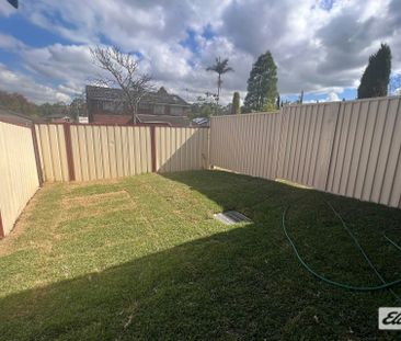 Beautiful, modern 2-bed flat - Photo 3