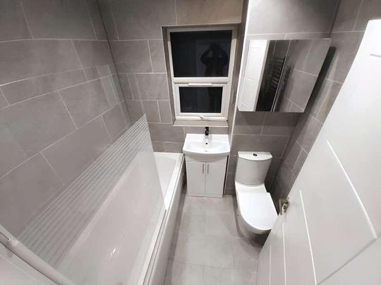 Bramley Road, London, W10 - Photo 1