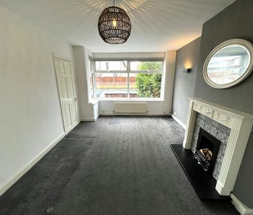 Semi-detached house to rent on - Photo 6