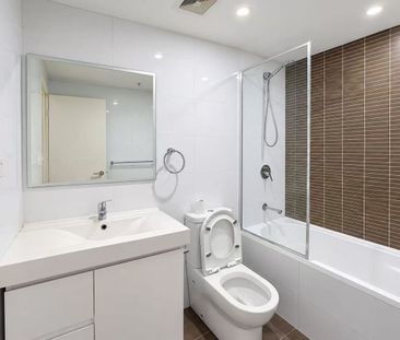 Waterfront One Bedroom Apartment For Lease - Photo 6