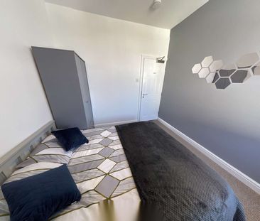 Large House - Friendly house share - Photo 4
