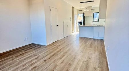 Newly 2 bedrooms plus 1 study room Townhouse - Photo 5