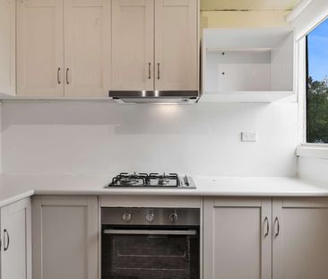 1092 Karadoc Avenue - Photo 3