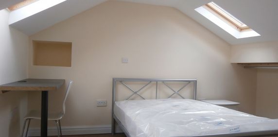 Room, 172, Plungington Road, Preston - Photo 2