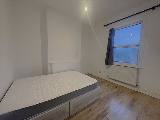 Hornsey Park Road, N8, London - Photo 1